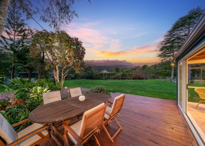 at 61 Twin Lakes Road, Te Marua, Upper Hutt