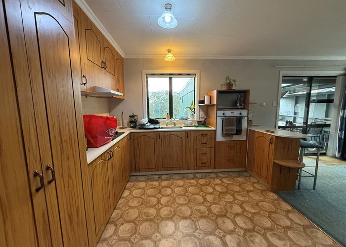  at 8 Appleby Crescent, Burnside, Christchurch City, Canterbury