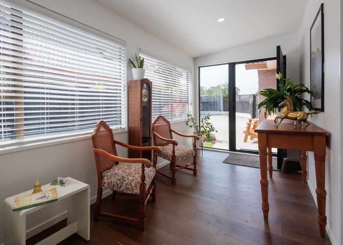  at 1/472 Avonhead Road, Avonhead, Christchurch City, Canterbury