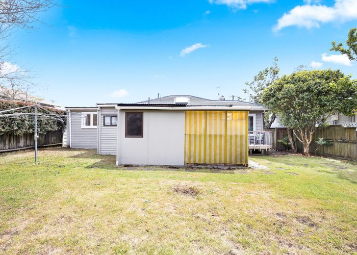  at 71 Renfrew Avenue, Sandringham, Auckland City, Auckland