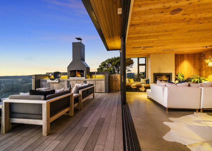  at 81/81 Piha Road, Piha, Auckland