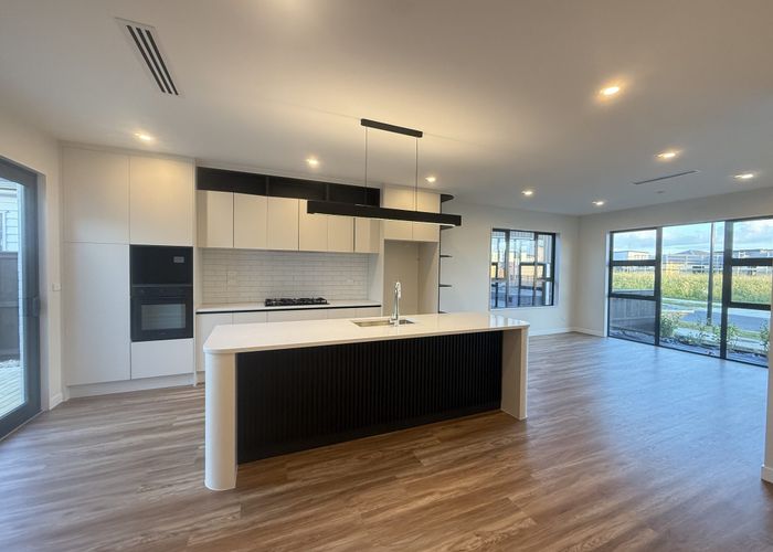  at 11 Pupu Crescent, Opaheke, Papakura, Auckland