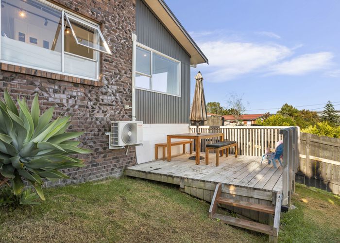  at 1/18A Sherwood Avenue, Te Atatu South, Waitakere City, Auckland