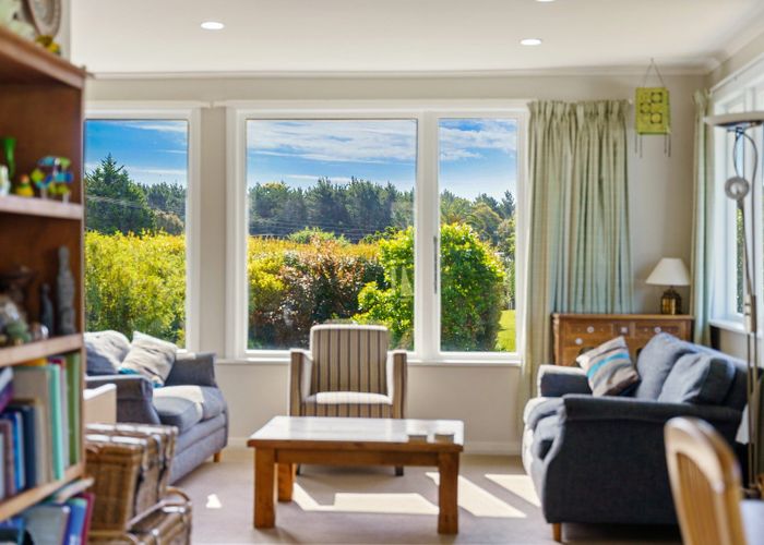  at 15 Arthur Street, Waikawa Beach