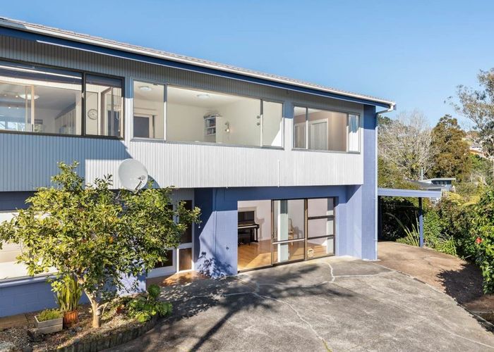  at 2/48 Mayfair Crescent, Mairangi Bay, Auckland