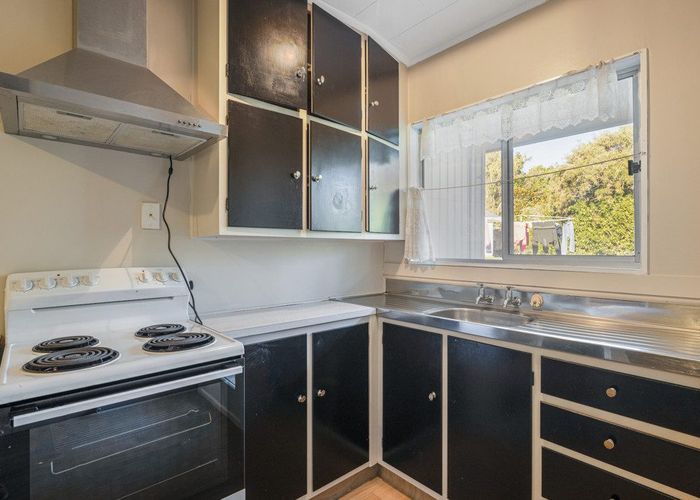  at 3/10 Petherick Crescent, Johnsonville, Wellington