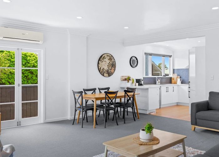  at 27 Norcross Avenue, Henderson, Waitakere City, Auckland