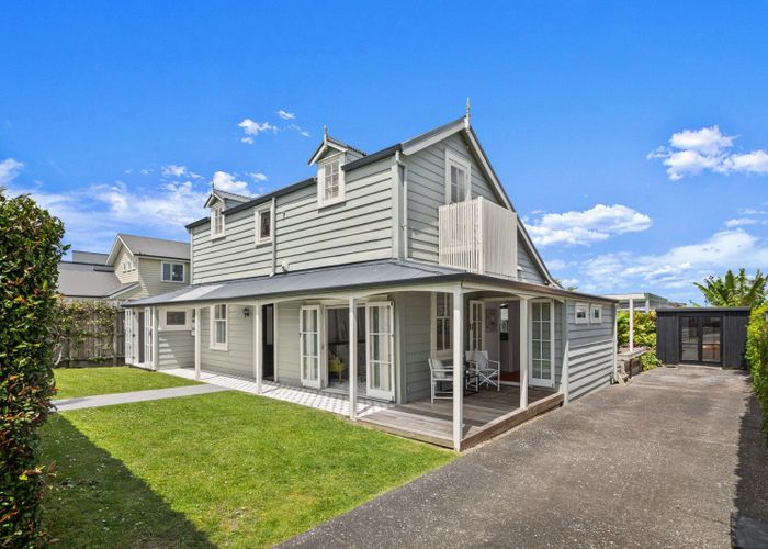  at 100 Old Mill Road, Westmere, Auckland
