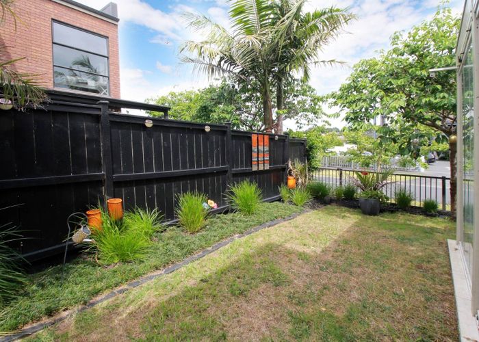  at 3 Scoria Crescent, Stonefields, Auckland City, Auckland