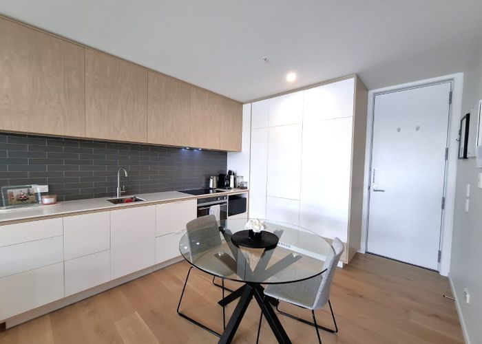  at 407/32 Anzac Road, Browns Bay, North Shore City, Auckland