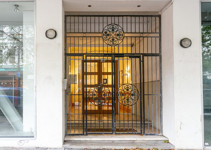  at 2/32 Cuba Street, Te Aro, Wellington