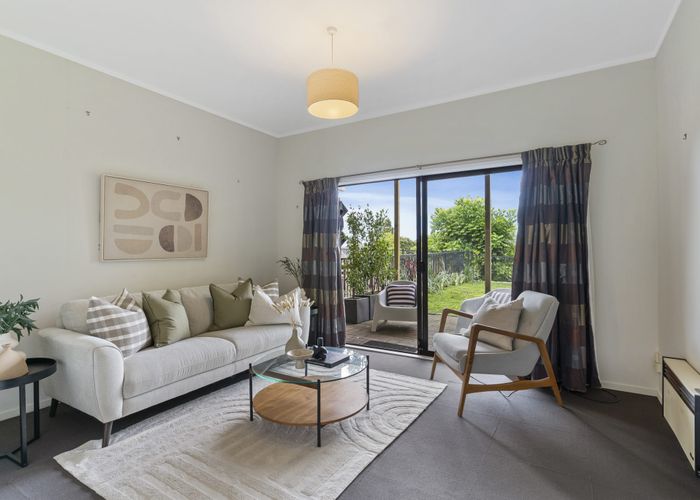  at 2/30 Vauxhall Road, Devonport, Auckland