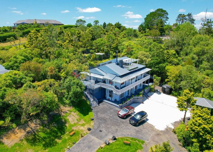 For sale 467 Redoubt Road, Totara Park, Manukau City, Auckland