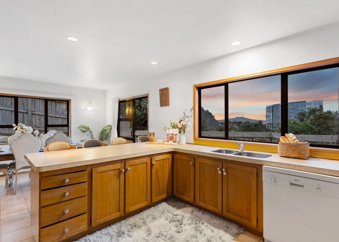  at 17A  Rangitoto Terrace, Milford, North Shore City, Auckland