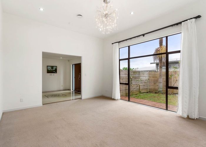  at 7 Lambir Place, Albany, North Shore City, Auckland