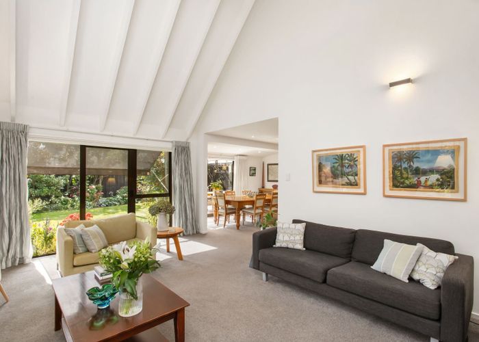  at 2/9 Rochdale Street, Fendalton, Christchurch
