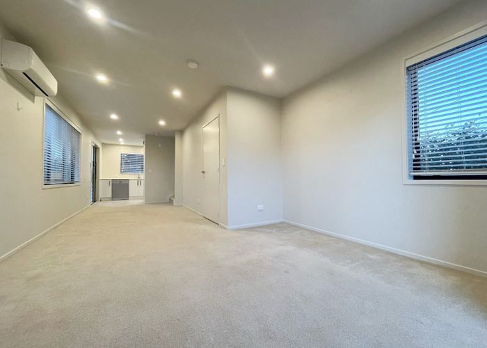  at 1 Reg Pearce Way, Glen Innes, Auckland