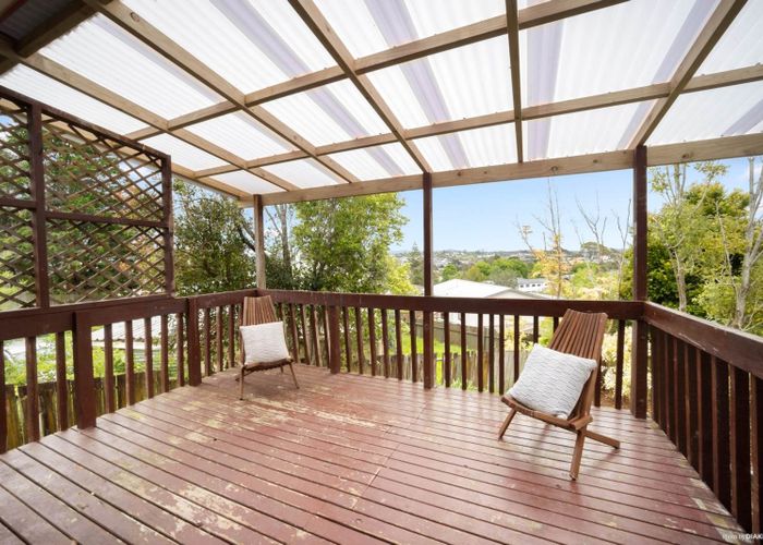  at 4 Forster Place, West Harbour, Waitakere City, Auckland