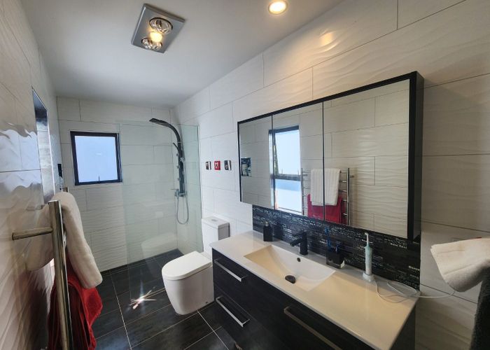  at 1/17 Matata Street, Blockhouse Bay, Auckland