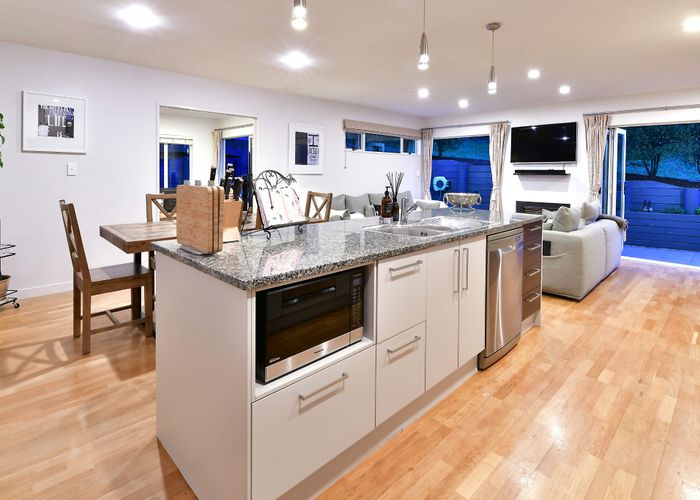  at 6H Twin Court, Albany, North Shore City, Auckland