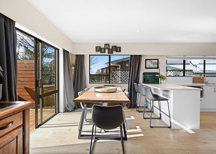  at 6 Glendale Drive, Dinsdale, Hamilton, Waikato