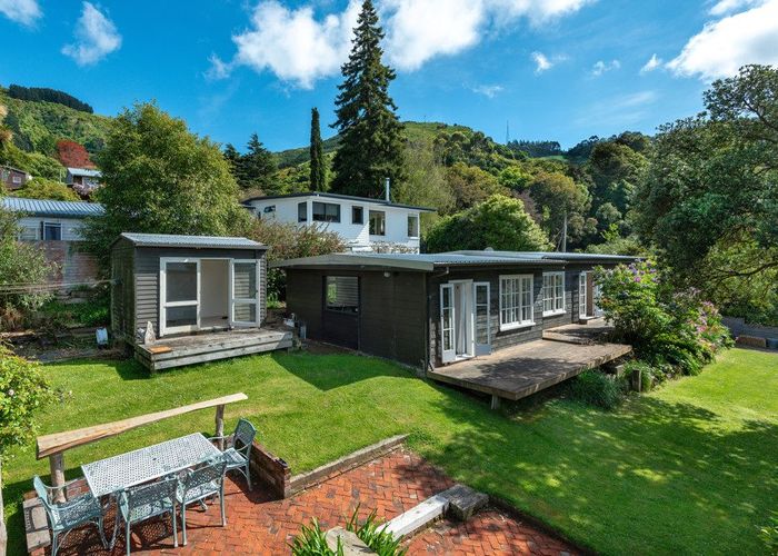  at 5 Zephyr Terrace, Lyttelton