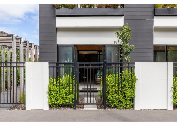  at 1/420 Hagley Avenue, Christchurch Central, Christchurch