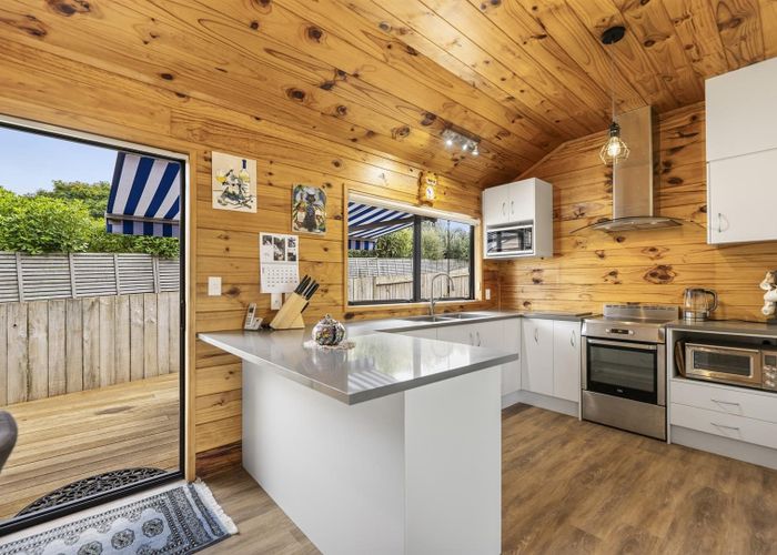  at 6 Thebes Grove, Papamoa Beach, Papamoa