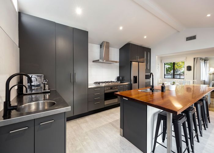  at 30 Knighton Road, Hillcrest, Hamilton, Waikato