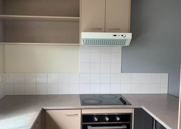 at 9/4 Keeling Road, Henderson, Waitakere City, Auckland