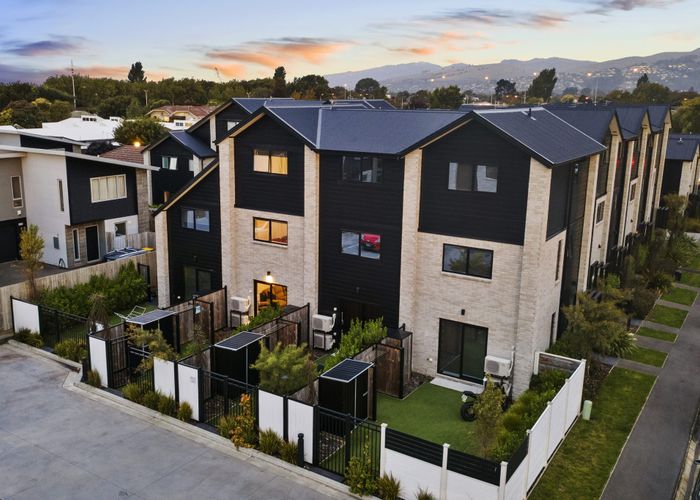  at 3/4 Taramea Place, Addington, Christchurch City, Canterbury