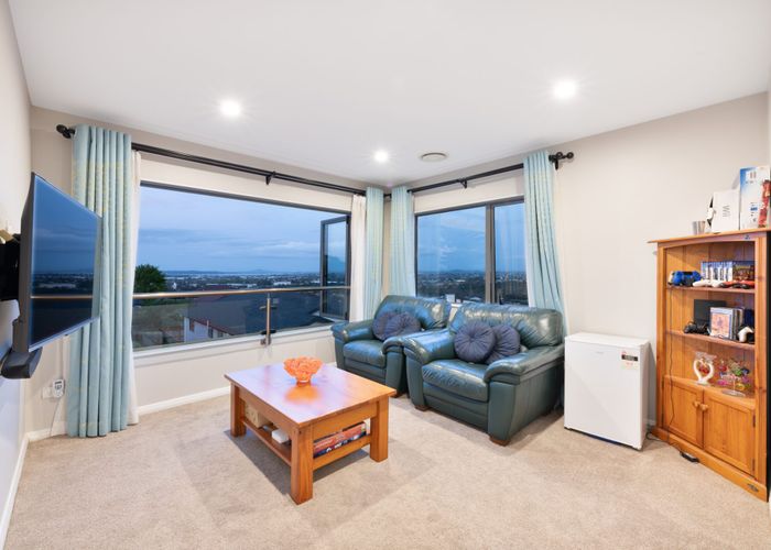  at 218 Metcalfe Road, Ranui, Auckland