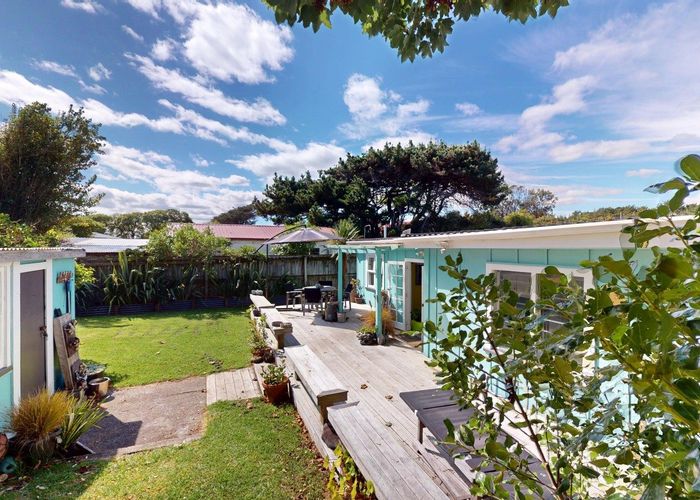  at 4 Gloucester Street, Waitarere Beach, Horowhenua, Manawatu / Whanganui