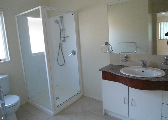  at 24 Lissleton Drive, Dannemora, Manukau City, Auckland