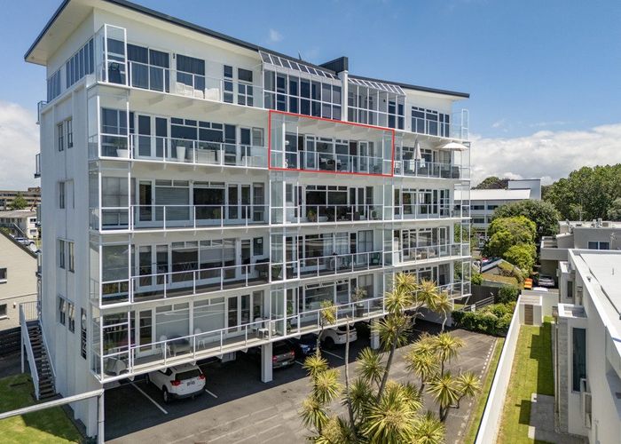  at 11/22 Cliff Road, City Centre, Tauranga, Bay Of Plenty