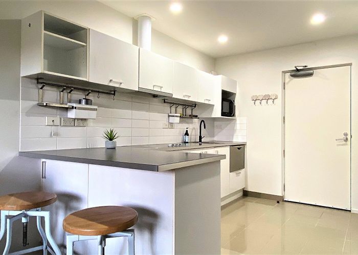  at 11B/71 Spencer Road, Oteha, Auckland