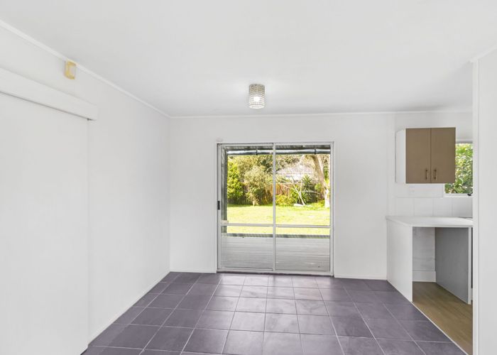  at 8 Walter Strevens Drive, Conifer Grove, Papakura, Auckland