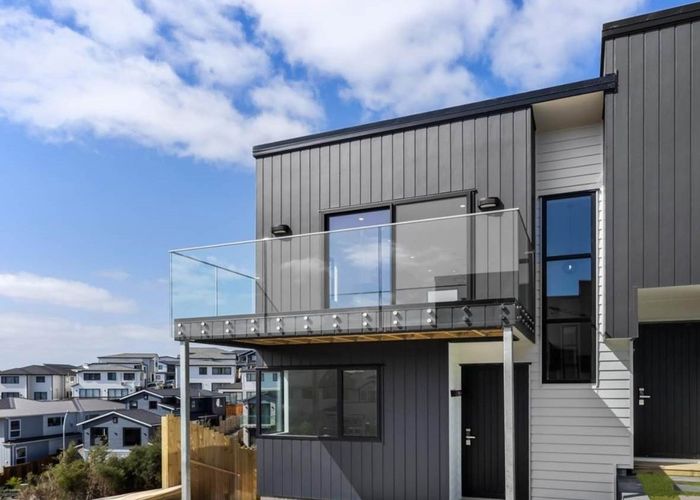  at 11 Kautawa Lane, Massey, Auckland