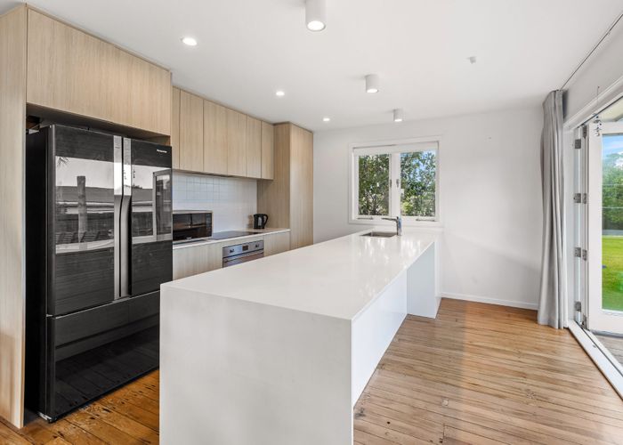  at 118 Matipo Road, Te Atatu Peninsula, Waitakere City, Auckland