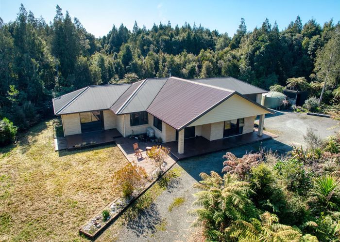  at 15 Sanctuary Place, Hokitika