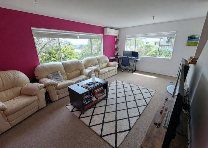  at 33 Omega Street, Newlands, Wellington, Wellington