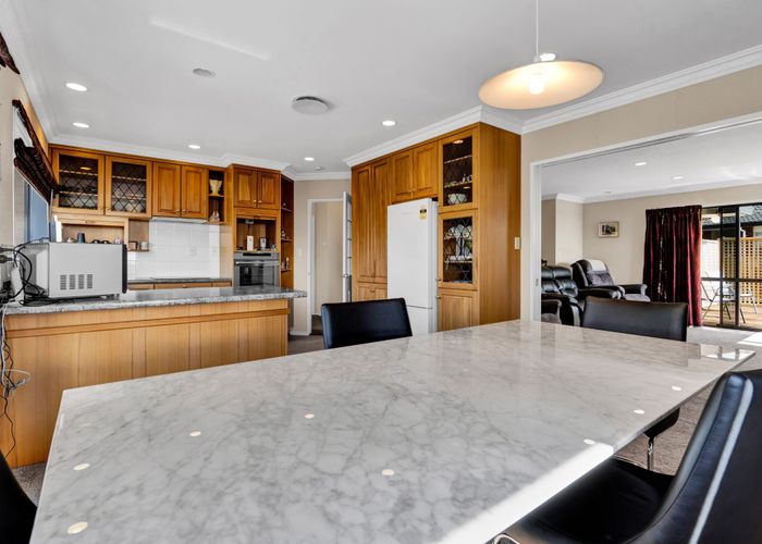  at 20 Kellyville Heights, Merrilands, New Plymouth