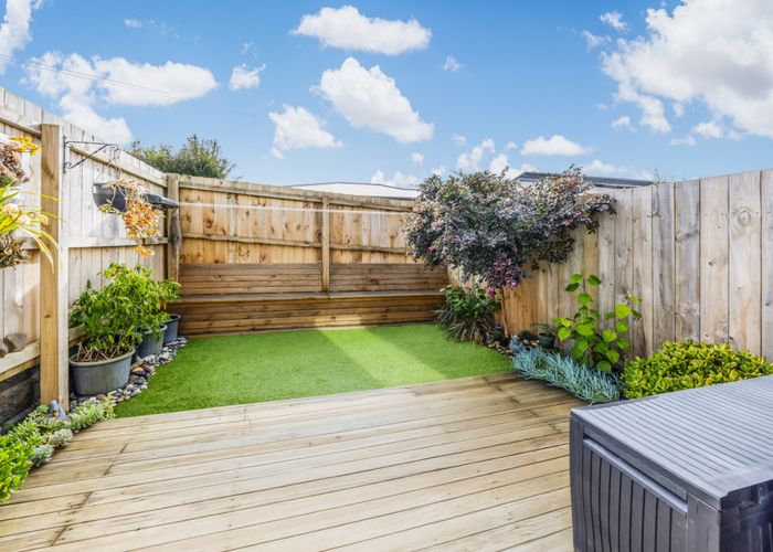  at 8/6 Hepburn Road, Glendene, Waitakere City, Auckland