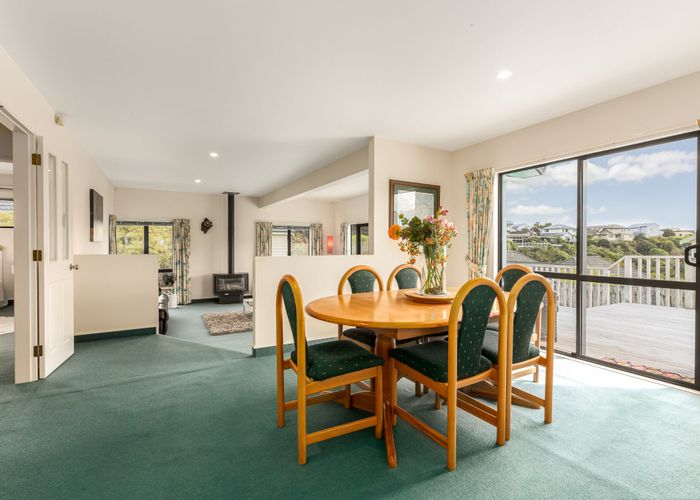  at 31 Lanyon Place, Whitby, Porirua