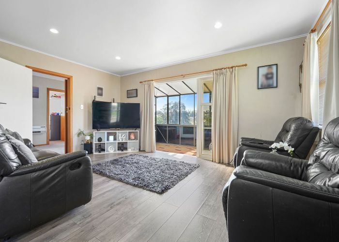  at 23 Linwood Avenue, Forrest Hill, North Shore City, Auckland