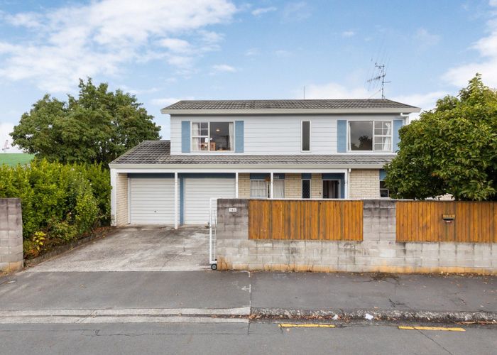  at 2/165 River Road, Hamilton East, Hamilton