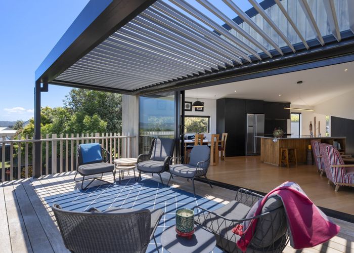  at 10A Pikitea Road, Mangere Bridge, Auckland