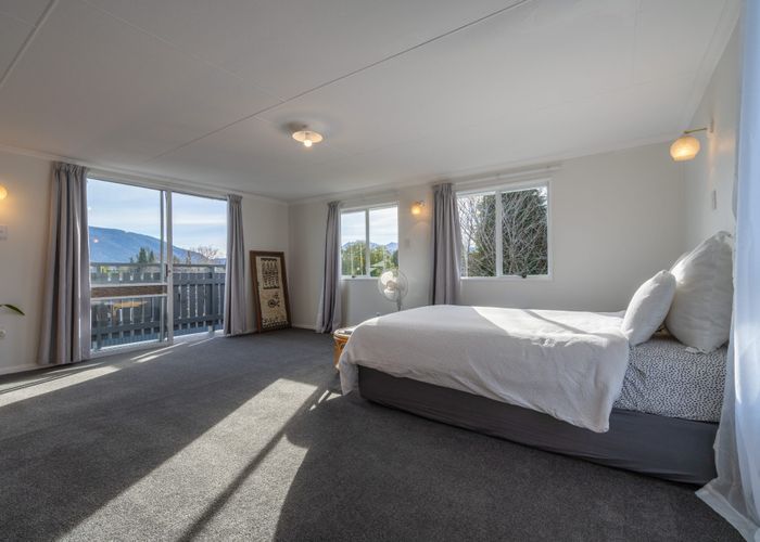  at 25 Henry Street, Te Anau, Te Anau