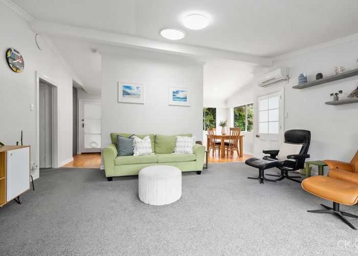  at 32 Forest Road, Pinehaven, Upper Hutt, Wellington