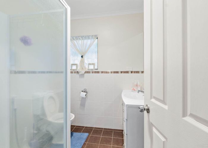  at 16 Lilybank Crescent, East Tamaki, Manukau City, Auckland